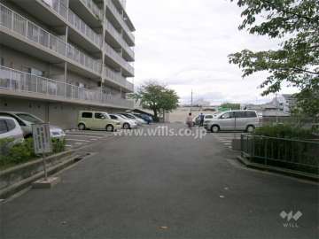 敷地内駐車場（屋外平面式）
