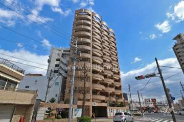 アーバンシティ志賀本通の外観（西側から）