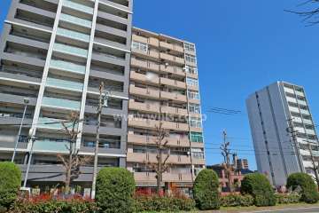 カーサ平安の外観（南西側から)