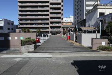 駐車場出入り口・敷地内駐車場（屋外機械式）
