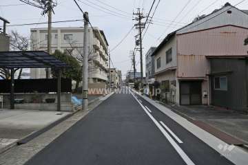敷地北西側の前面道路