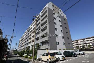 プラウド平安通の外観（南東側から）