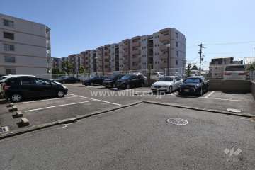 敷地内駐車場（屋外平面式）