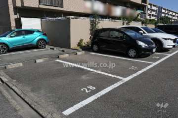 敷地内駐車場（屋外平面式）