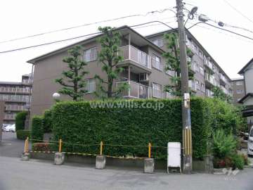 千里山田グリーンハイツ3号棟の外観（北西側から）