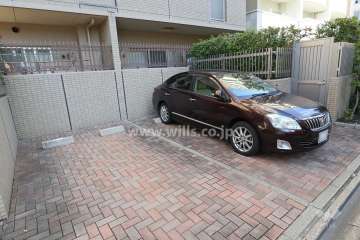 敷地内駐車場（屋外平面式）