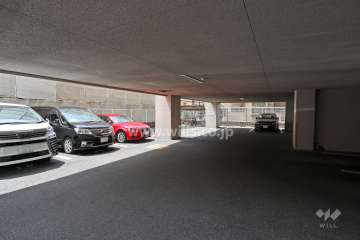 敷地内駐車場（屋内平面式、屋外平面式）