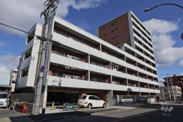 カルティア尼ヶ坂の外観（南西側から）