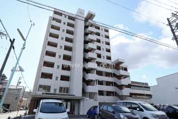 カルティア尼ヶ坂の外観（北東側から）