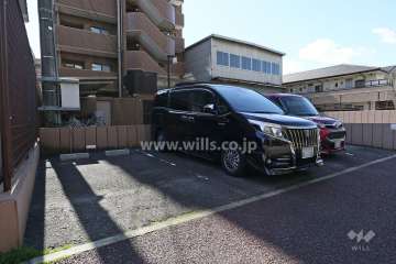 敷地内駐車場（屋外平面式）