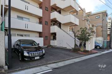 敷地内駐車場（屋外平面式）