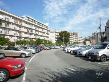 敷地内駐車場（屋外平面式）