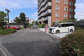敷地内駐車場（屋外平面式、屋外機械式）