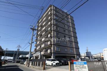 宝マンション西味鋺第5の外観（南東側から）