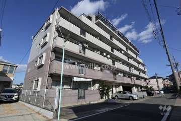 宝マンション西味鋺第3の外観（南西側から）