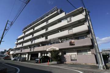 宝マンション西味鋺第3の外観（南東側から）