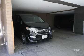敷地内駐車場（屋内平面式）