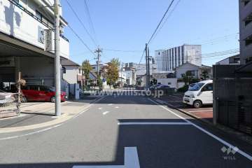 敷地北西側の前面道路