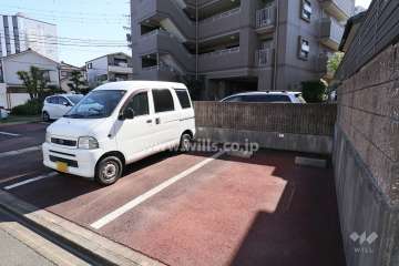 敷地内駐車場（屋外平面式）