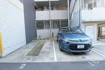 敷地内駐車場（屋外平面式）