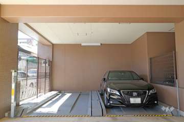 敷地内駐車場（屋内機械式）