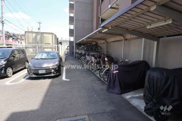 駐輪場、敷地内駐車場（屋外平面式）