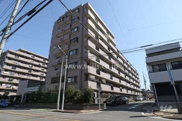 宝マンショングランスクエア中切アネックスの外観（南西側から）