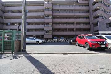 駐車場出入り口・敷地内駐車場（屋外平面式）