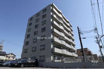 ライオンズマンション中切町の外観（南西側から）