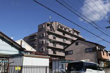 宝マンション中味鋺の外観（南西側から）