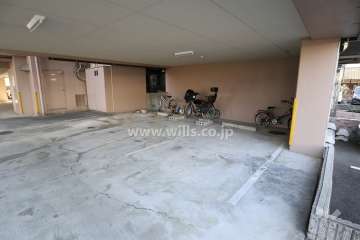 敷地内駐車場（屋内平面式）