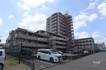 宝マンション東志賀の外観（北東側から）