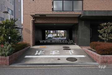 駐車場出入り口・敷地内駐車場（屋外機械式）