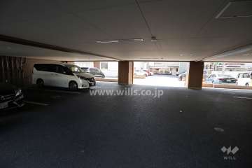 敷地内駐車場（屋内平面式）