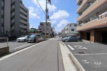 敷地北西側の前面道路
