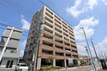 ライオンズマンション天道町の外観（南西側から）