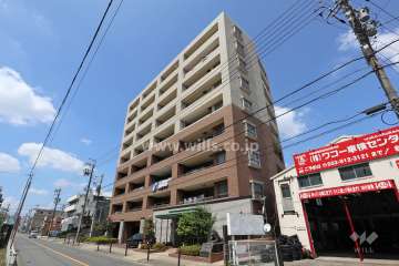 ライオンズマンション天道町の外観（南東側から）