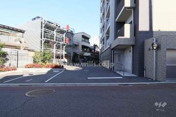 駐車場出入り口・敷地内駐車場（屋外平面式、屋外機械式）