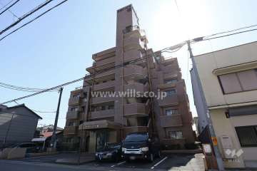 ネオハイツ楠N棟の外観（北西側から）