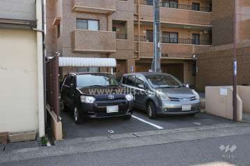 敷地内駐車場（屋外平面式）
