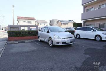 敷地内駐車場（屋外平面式）