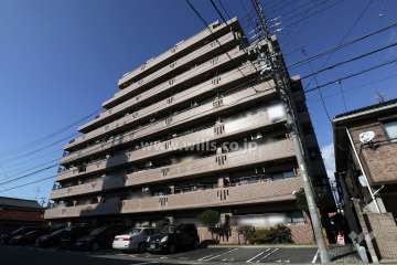 ネオハイツ楠2の外観（南東側から）