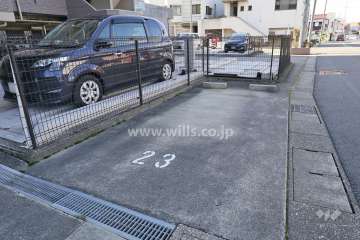 敷地内駐車場（屋外平面式、屋外機械式）