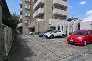 敷地内駐車場(屋外平面式)