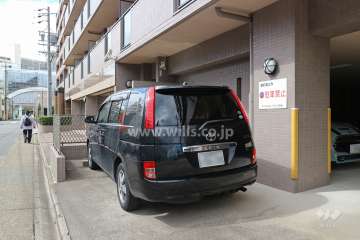 敷地内駐車場（屋外平面式）