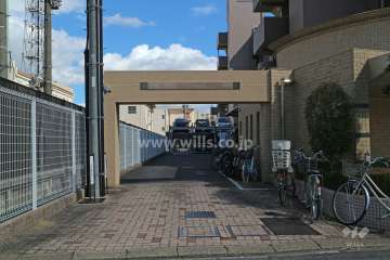 駐車場出入り口・敷地内駐車場（屋外機械式）