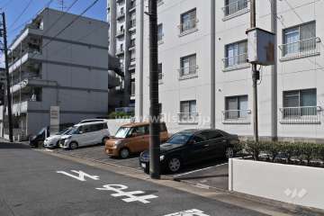 敷地内駐車場(屋外平面式)