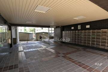 エントランス(共用ポスト)