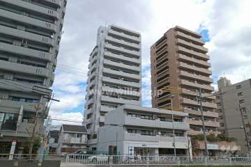 グランドメゾン平安通の外観（西側から）