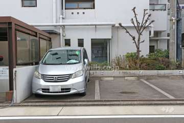 敷地内駐車場（屋外平面式）